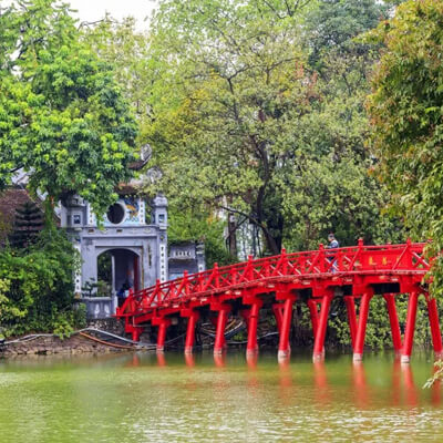 Hoan Kiem Lake & Ngoc Son Temple